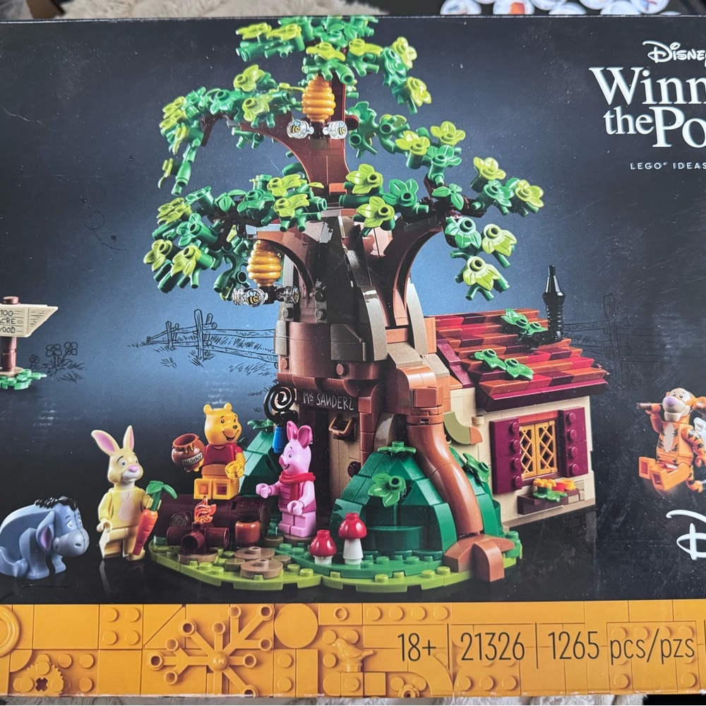 Lego Disney Winnie the Pooh tree house #21326